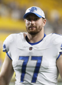 Lions center Frank Ragnow announces retirement from NFL after seven seasons. 2 111
